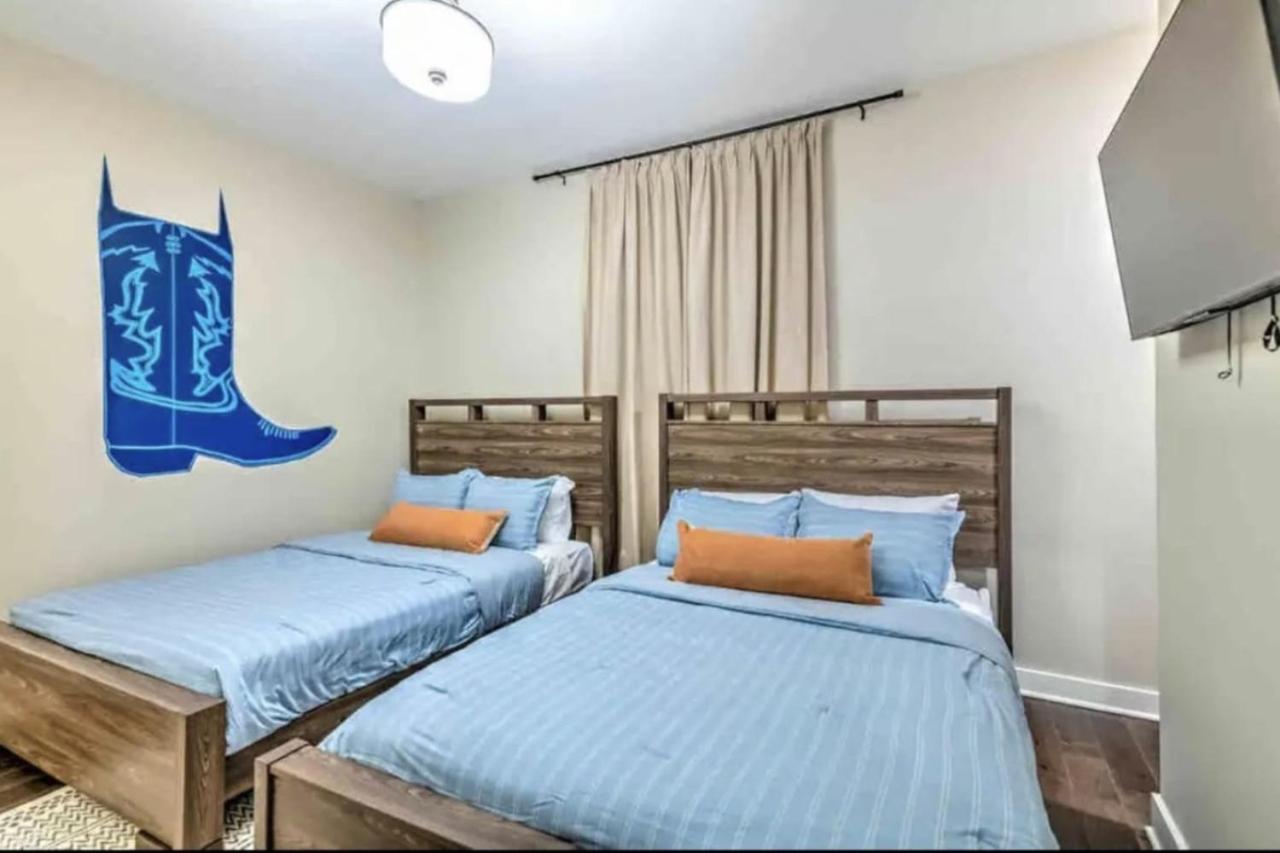 Luxury Four-Story Home, Rooftop Deck With Views, Pingpong! Sleeps 12! Nashville Exterior foto