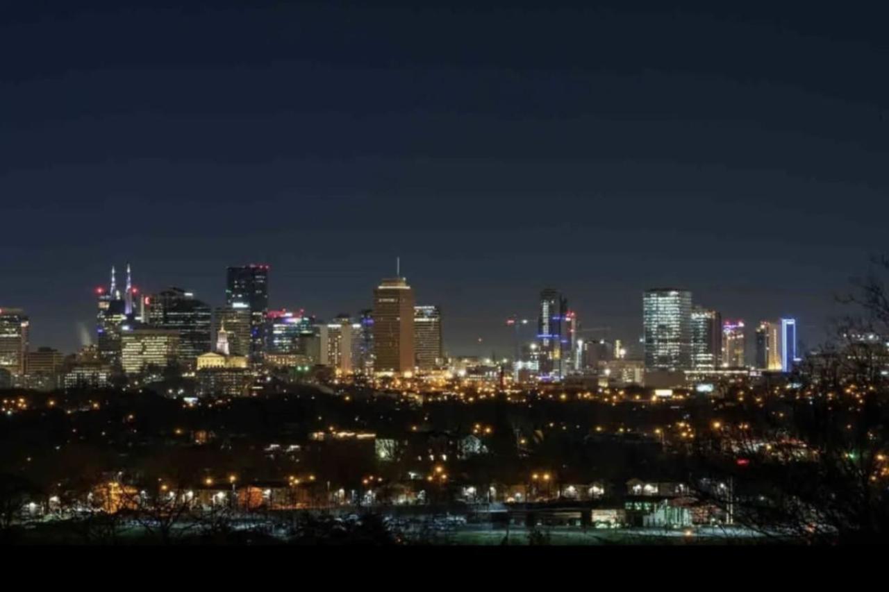 Luxury Four-Story Home, Rooftop Deck With Views, Pingpong! Sleeps 12! Nashville Exterior foto
